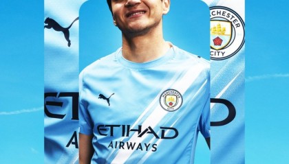 半岛体育下载-出战全部8场比赛，曼城官方：胡桑诺夫当选球队1月最佳球员